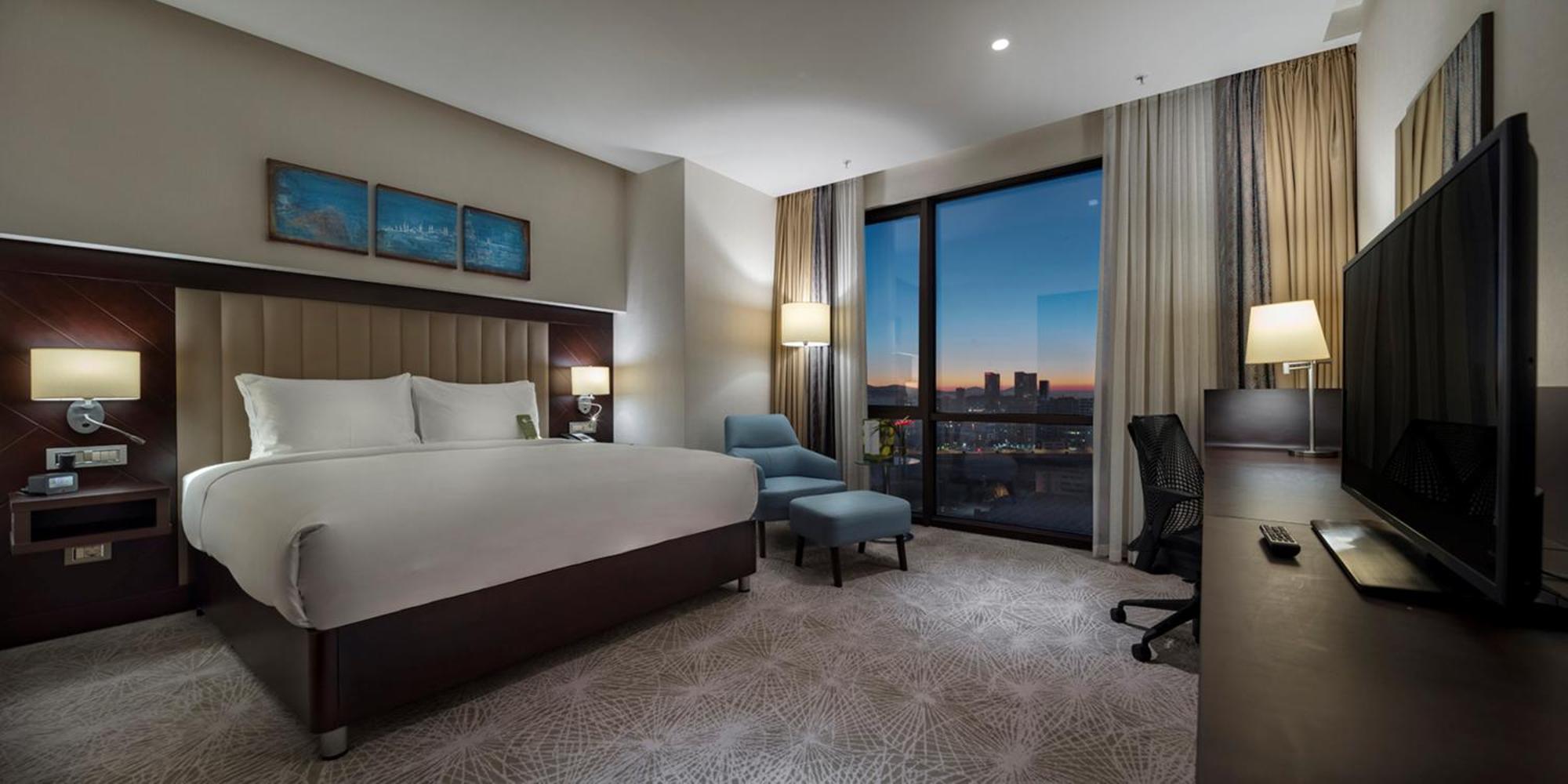 Doubletree By Hilton Istanbul Umraniye Hotel Bagian luar foto