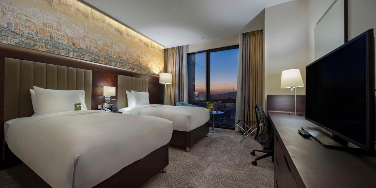 Doubletree By Hilton Istanbul Umraniye Hotel Bagian luar foto Deluxe room