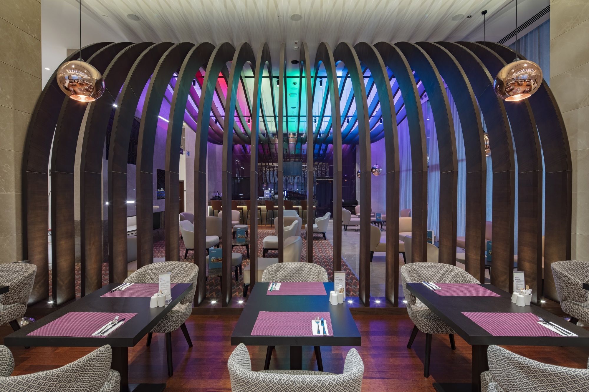 Doubletree By Hilton Istanbul Umraniye Hotel Bagian luar foto The interior of the restaurant